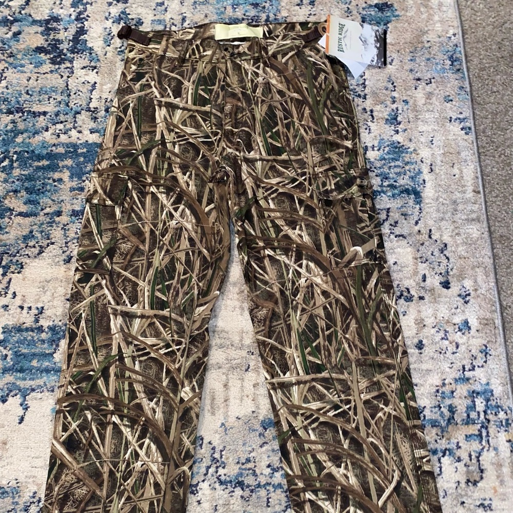 New Camo cargo pants size S